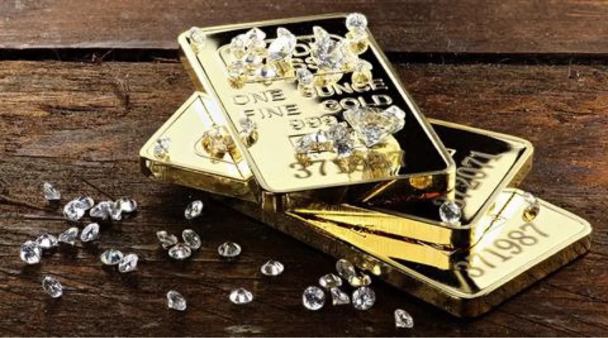 Gold bars and diamonds at The Jewel Doctor in Aventura